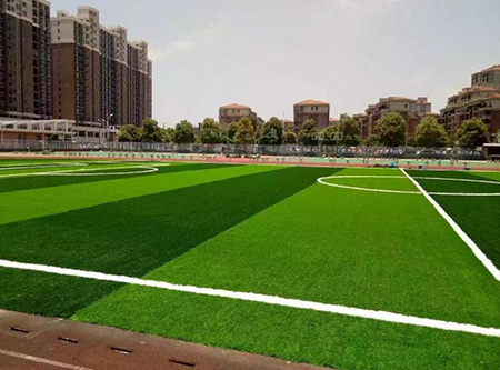 足球場人造草坪