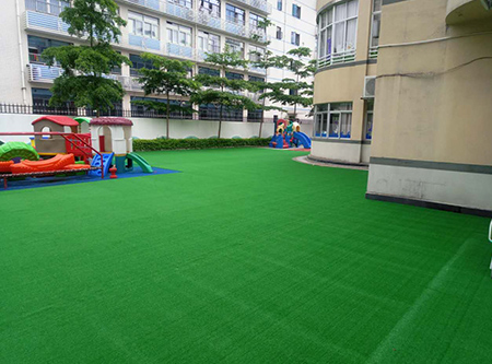 幼兒園人造草坪